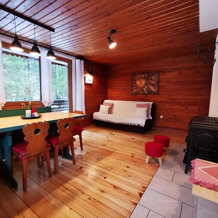 Chalet Via Mons モイストラナ エクステリア 写真