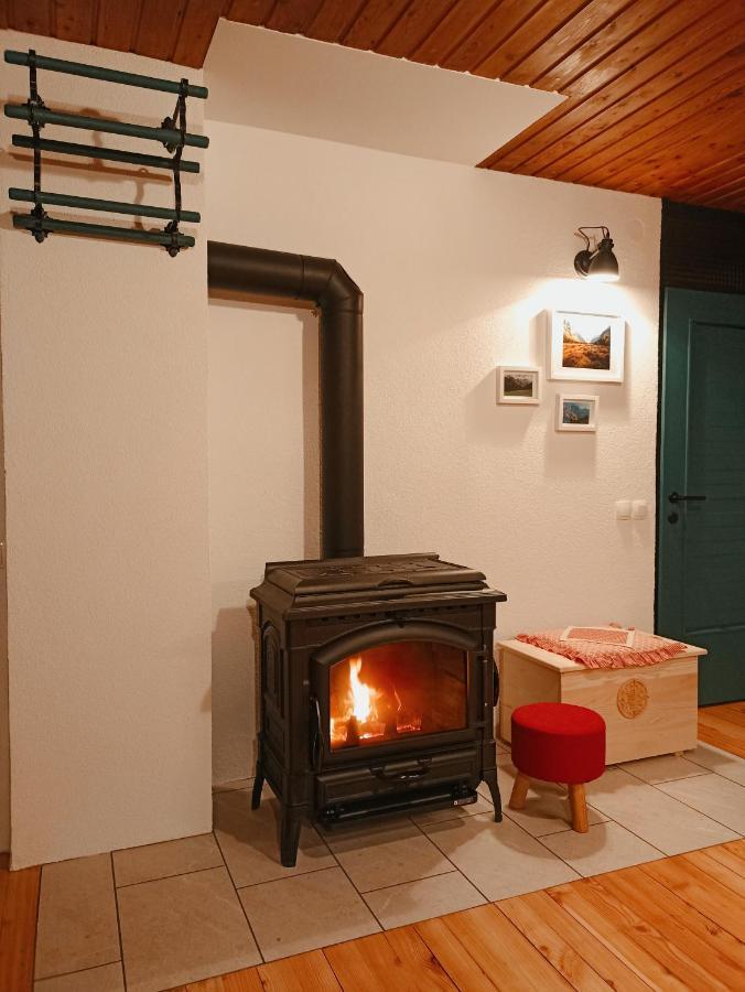 Chalet Via Mons モイストラナ エクステリア 写真