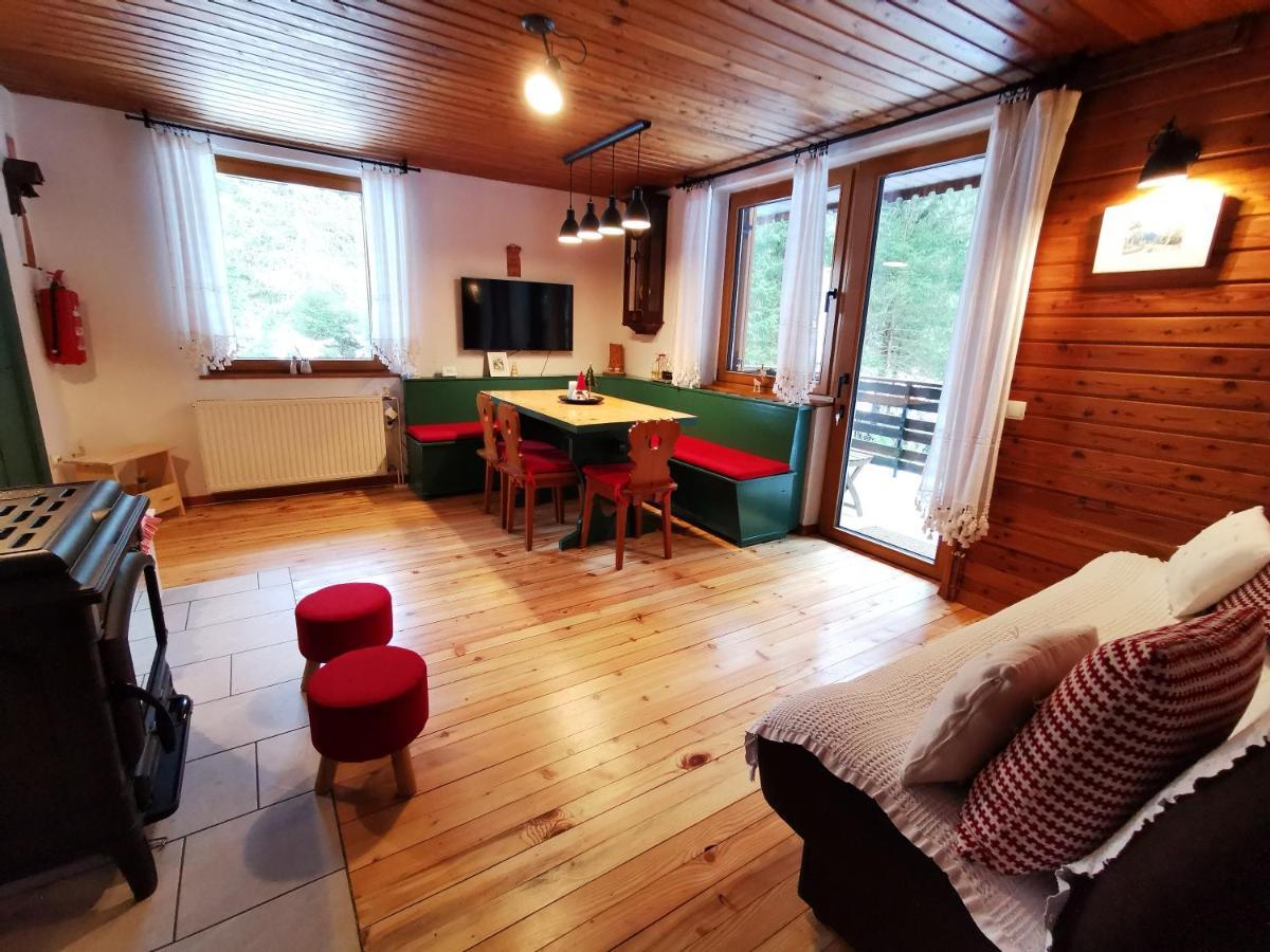 Chalet Via Mons モイストラナ エクステリア 写真