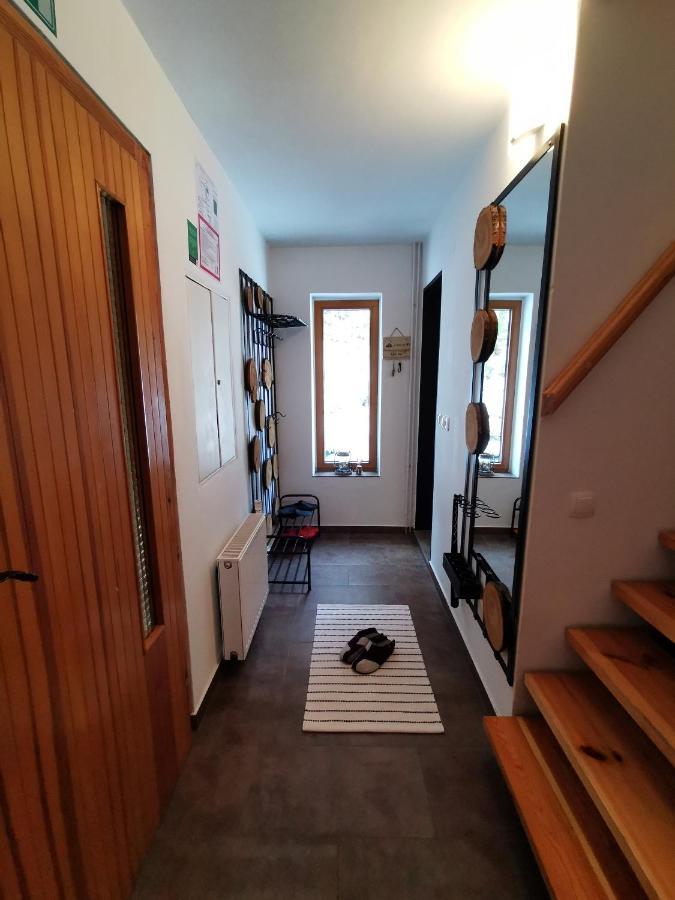 Chalet Via Mons モイストラナ エクステリア 写真